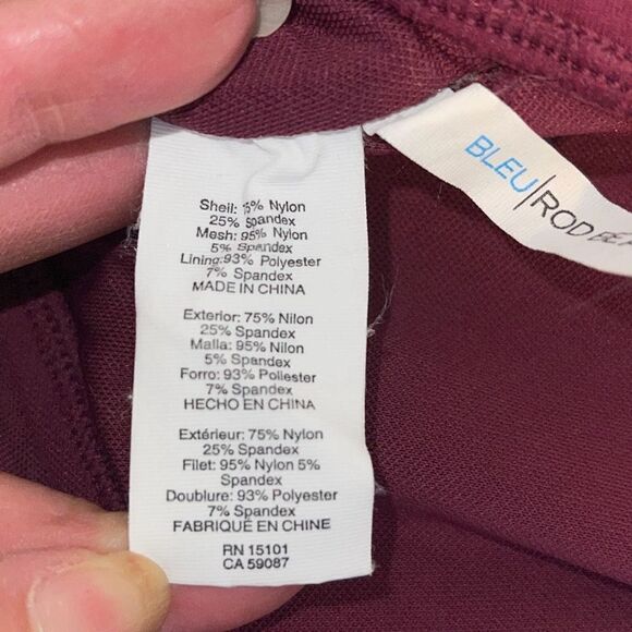 Bleu Rod Beattie Womens Don't Mesh With Me Halter Swimsuit Pomegranate Size 4‎ - Picture 8 of 10